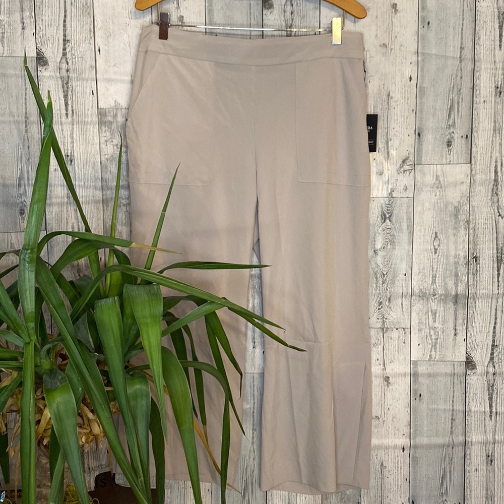 NWT Simply Vera Wang Elastic Waist Capri Pant LG